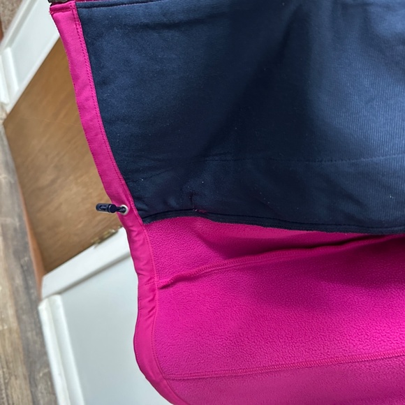 Columbia Sportswear NWOT Women's Water/Wind Resistant Softshell Jacket  Sz. M - Picture 4 of 11